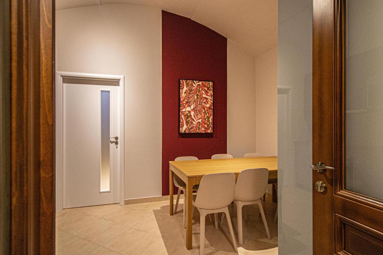 Modern And Spacious Apartments In City Center Praga Zewnętrze zdjęcie