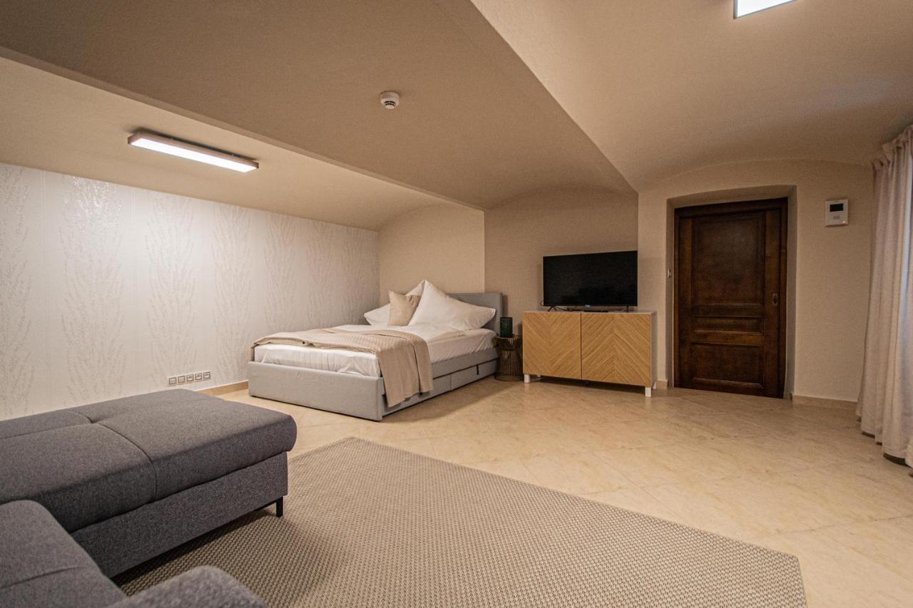 Modern And Spacious Apartments In City Center Praga Zewnętrze zdjęcie