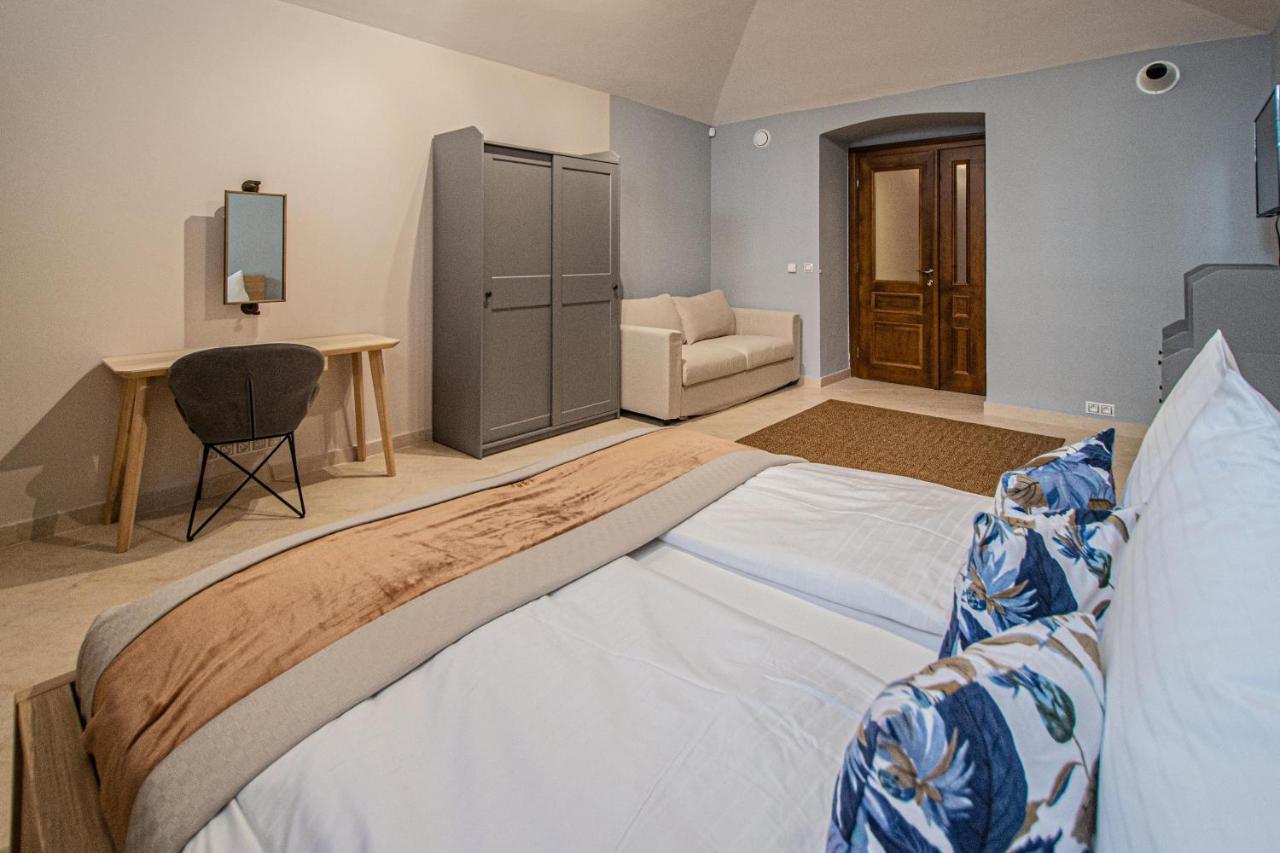 Modern And Spacious Apartments In City Center Praga Zewnętrze zdjęcie