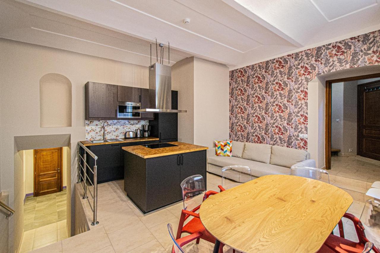 Modern And Spacious Apartments In City Center Praga Zewnętrze zdjęcie